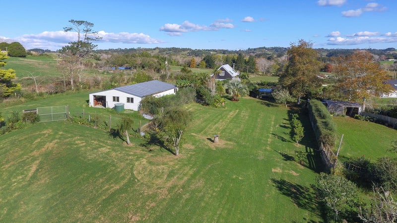 69 Crossbridge Road, Dairy Flat, Dairy Flat - Carousel 2