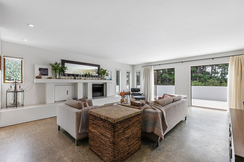 82 Ranfurly Road, Alfriston, Auckland - Carousel 2