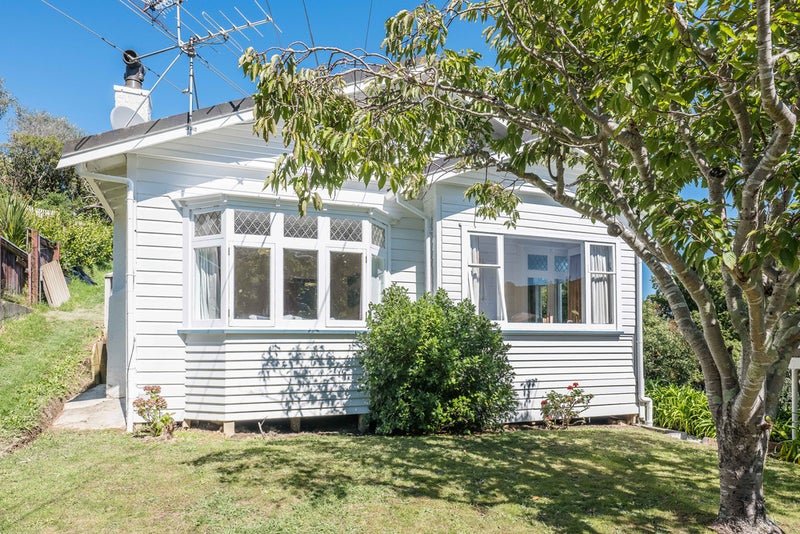 60 Camperdown Road, Miramar, Wellington - Carousel 1