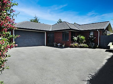 29 Eaglesome Avenue, Aidanfield, Christchurch - Carousel 1