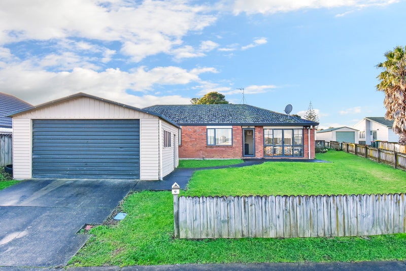 12 Fareti Place, Mangere, Auckland - Carousel 1