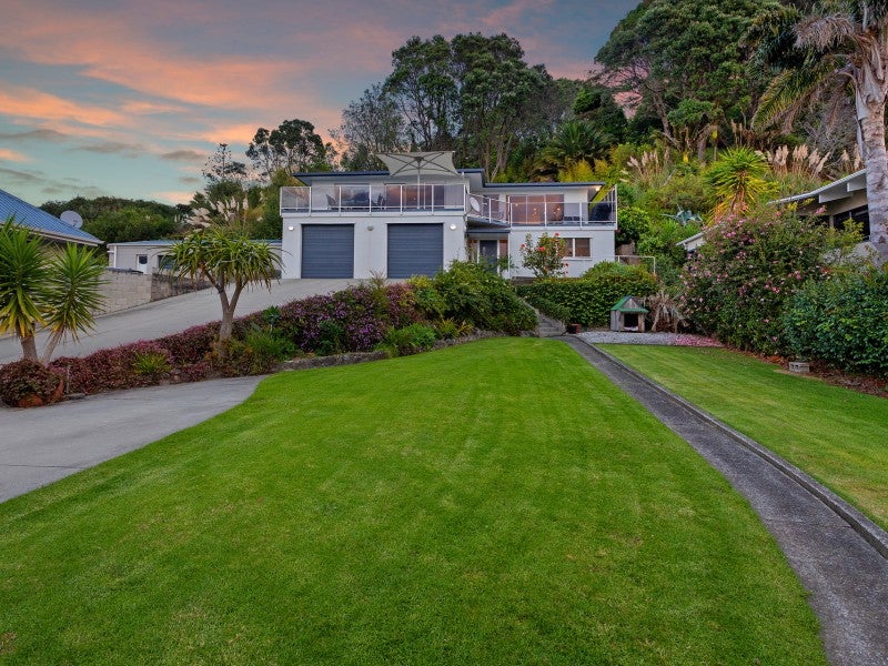 250 Pohutukawa Avenue, Ohope, Ohope - Carousel 1