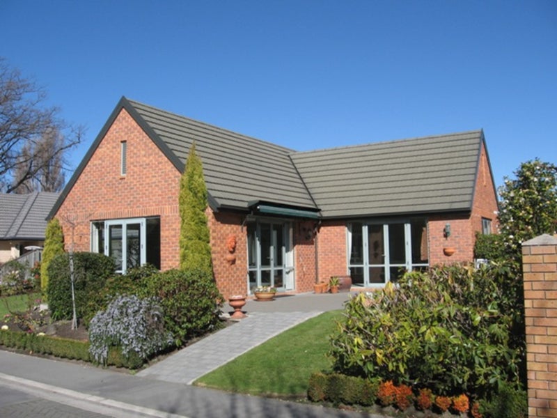 7 Acorn Close, Waltham, Christchurch - Carousel 2