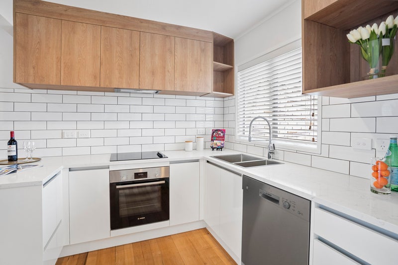 4/26 Carrington Road, Mount Albert, Auckland - Carousel 1