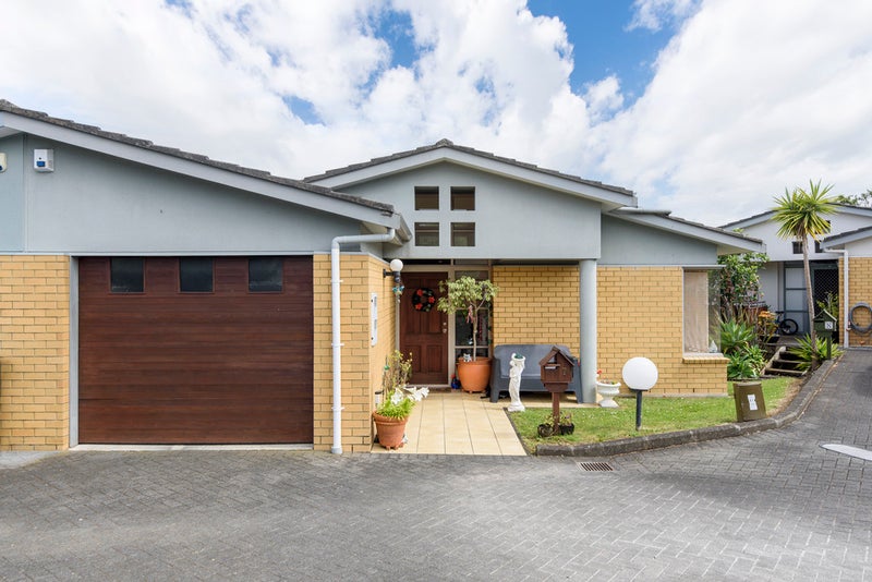 7/17 Matata Street, Blockhouse Bay, Auckland - Carousel 1