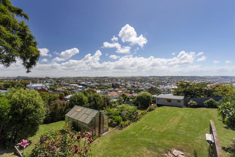 12 Tamar Street, South Hill, Oamaru - Carousel 20