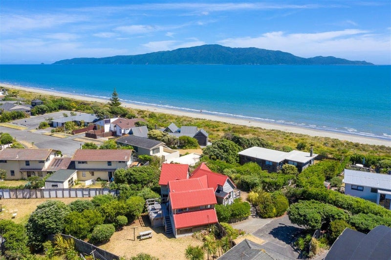 6 Stonewall Grove, Waikanae Beach, Waikanae - Carousel 22
