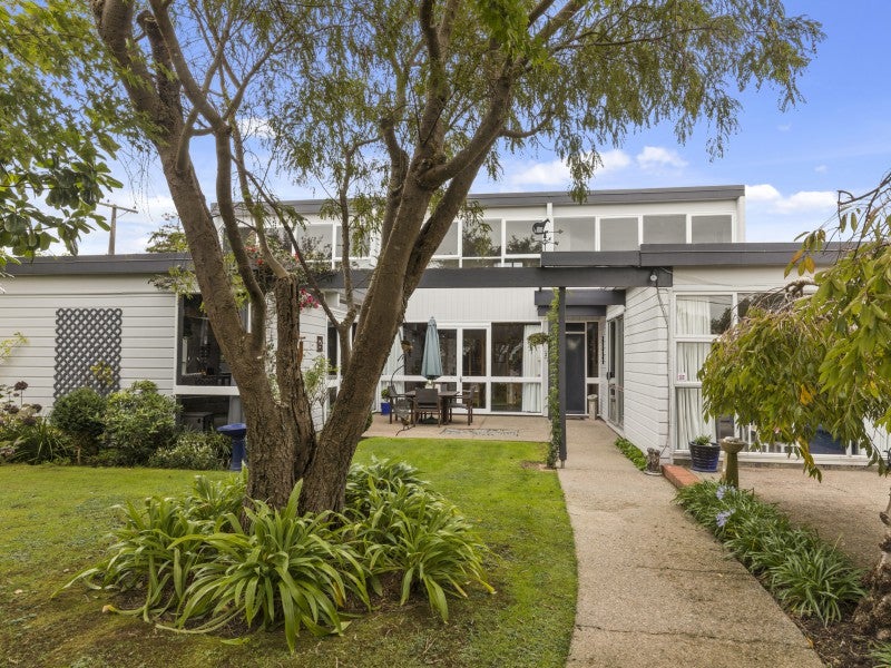 32 Burnton Street, Epuni, Lower Hutt - Carousel 1