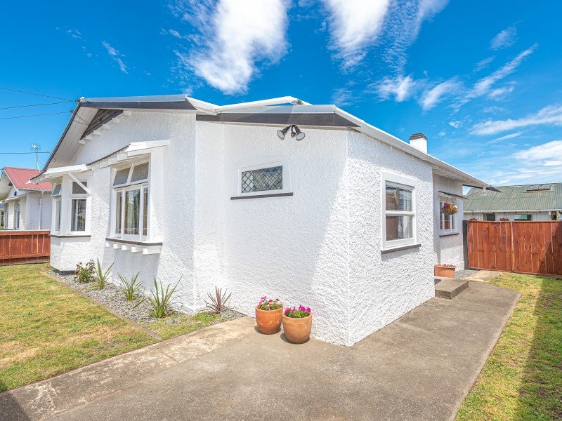 6 Central Avenue, Gonville, Whanganui - Carousel 2