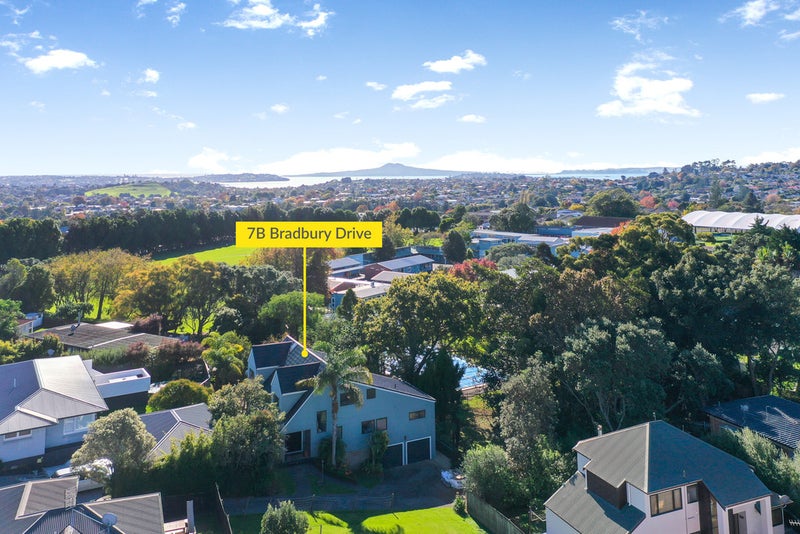 7B Bradbury Road, Botany Downs, Auckland - Carousel 26