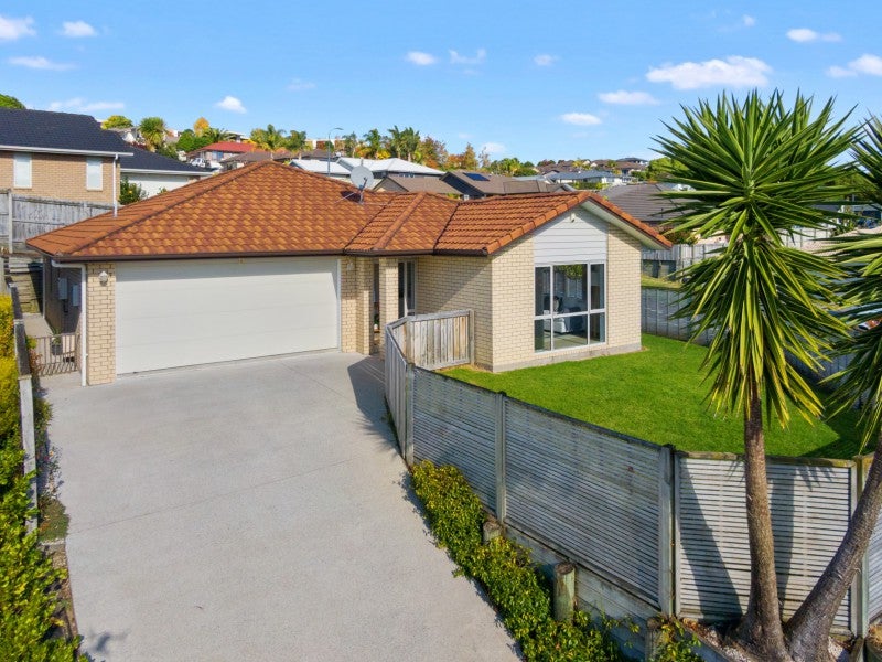 1 Amy Place, Pyes Pa, Tauranga - Carousel 2