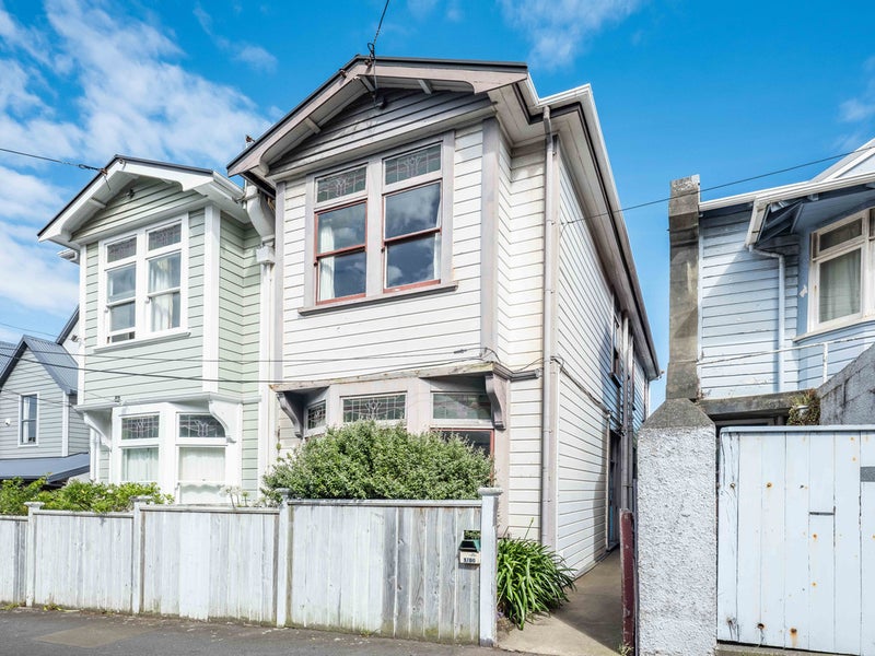 1/86 Brougham Street, Mount Victoria, Wellington - Carousel 1