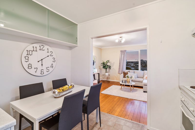 4/4 Kowhai Road, Campbells Bay, Auckland - Carousel 26