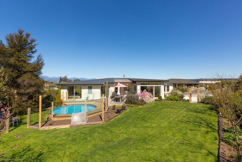 12 Coutts Place, Mapua - Carousel 1