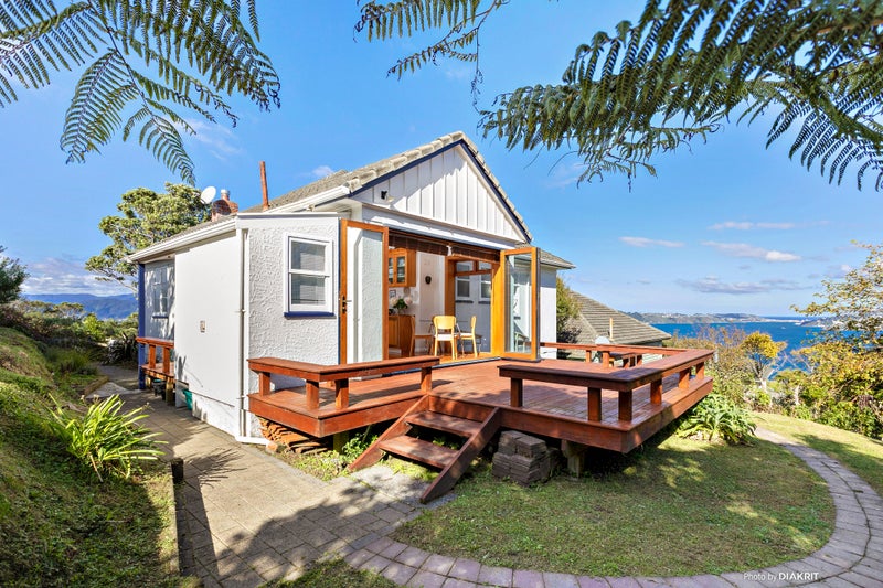 51 Homebush Road, Khandallah, Wellington - Carousel 1