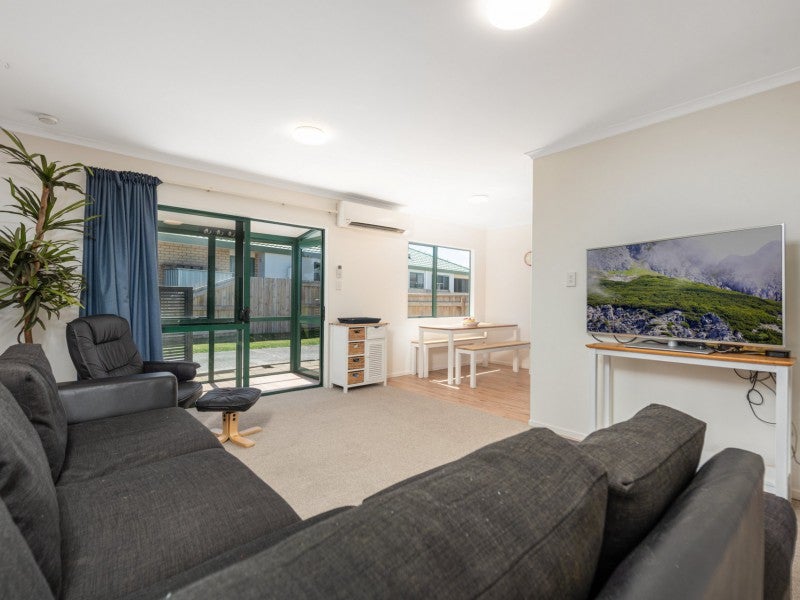 67 Grantston Drive, Pyes Pa, Tauranga - Carousel 2