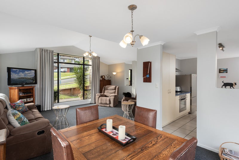 93 Orion Drive, Welcome Bay, Tauranga - Carousel 2