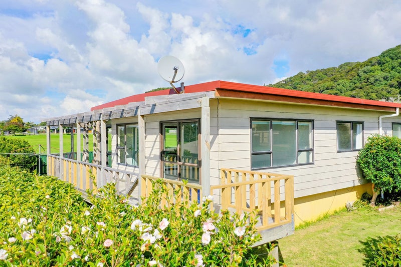 5 Clarke Street, Matata, Whakatane - Carousel 1