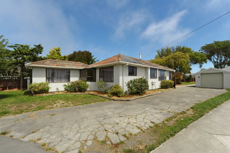 100 Ascot Avenue, North New Brighton, Christchurch - Carousel 1