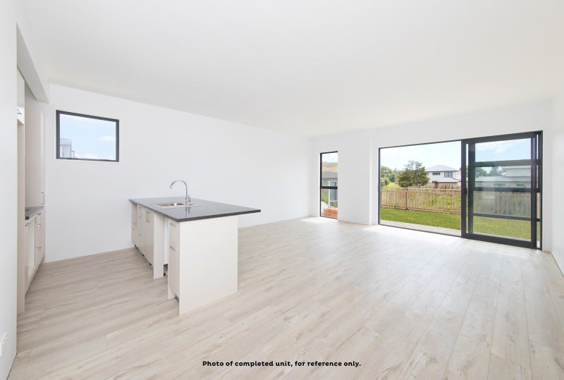 36 Tapuwae Way, Mangere Bridge, Auckland - Carousel 1