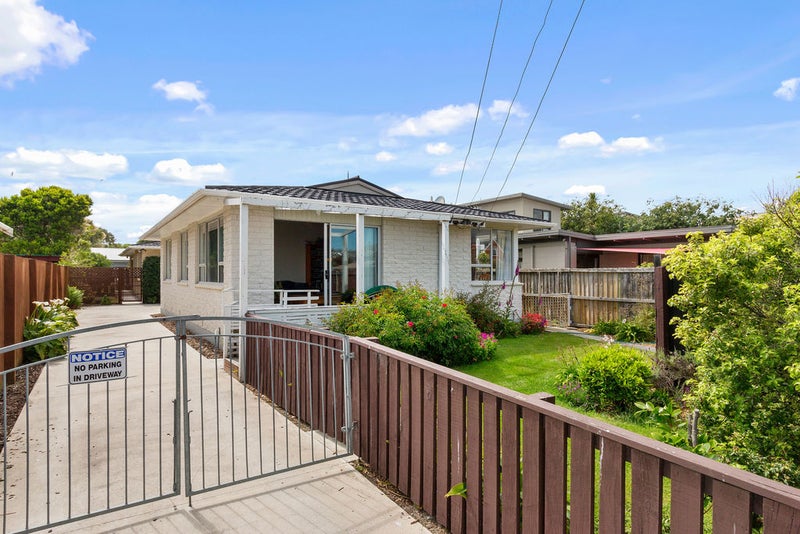 1/91A ROCKING HORSE ROAD, Southshore, Christchurch - Carousel 1