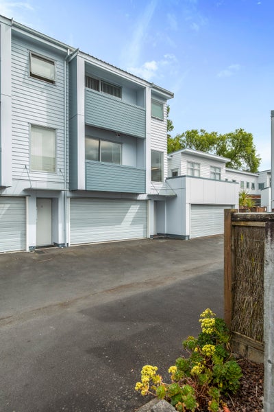 30/3 Wagener Place, Mount Albert, Auckland - Carousel 2