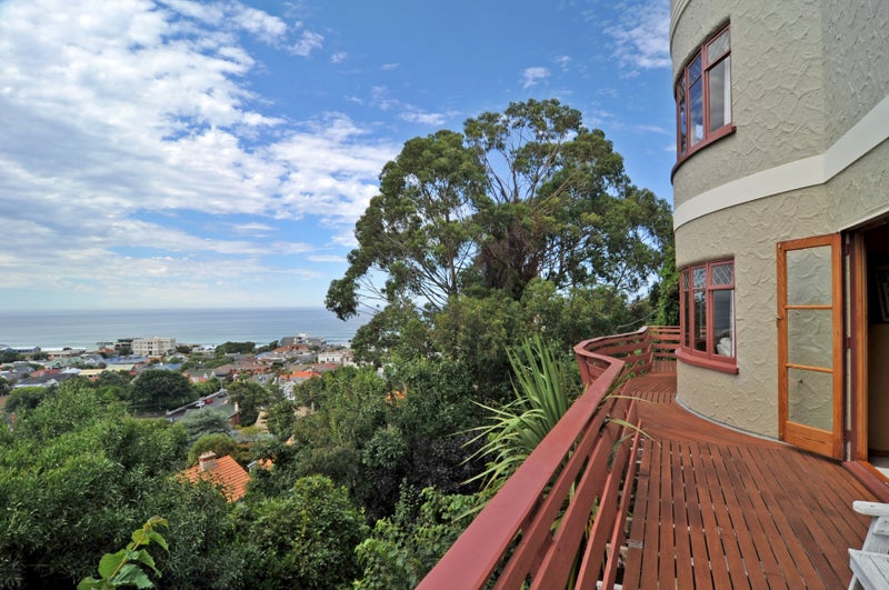 28 Norfolk Street, Saint Clair, Dunedin - Carousel 1