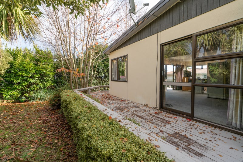 1/16 Titoki Avenue, Waipahihi, Taupo - Carousel 2