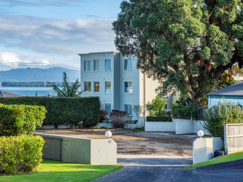 12 Cathray Place, Matua, Tauranga - Carousel 1