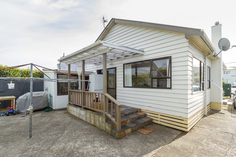 142 Cuba Street, Petone, Lower Hutt - Carousel 2
