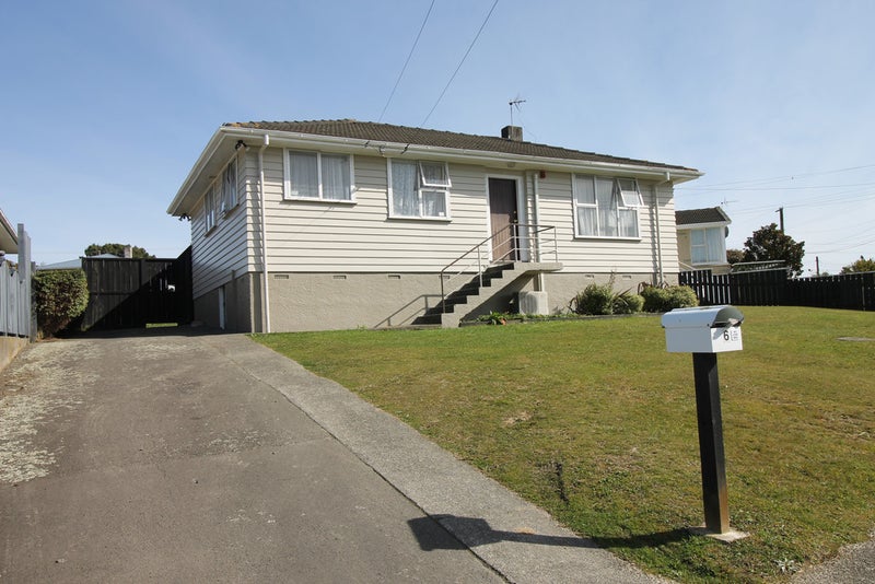 6 Swansea Street, Cannons Creek, Porirua - Carousel 2