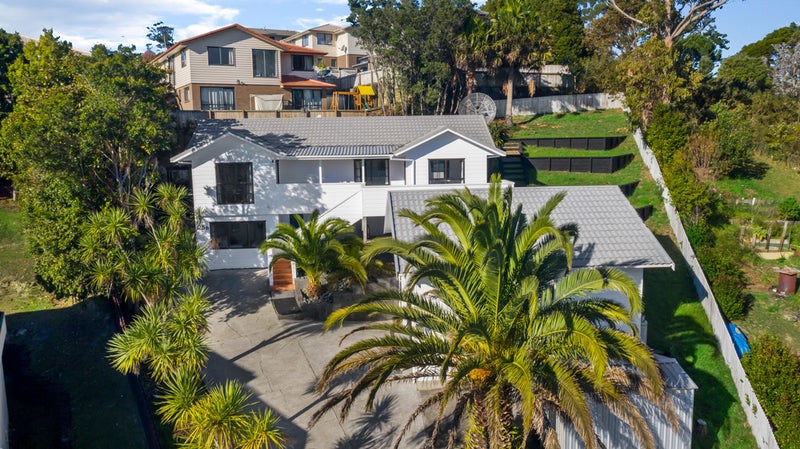 25B Rangeview Road, Sunnyvale, Auckland - Carousel 2