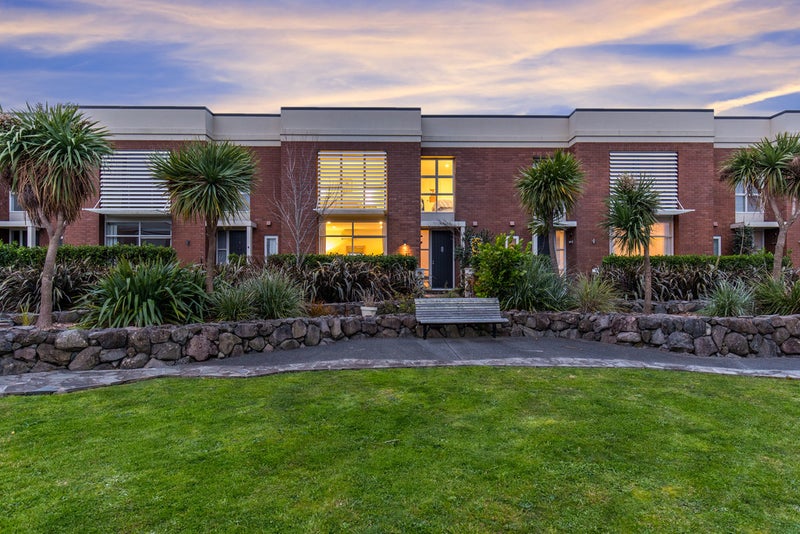 8 Baber Drive, Stonefields, Auckland - Carousel 2