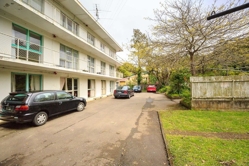 9/29 Waiapu Road, Kelburn, Wellington - Carousel 16