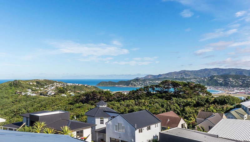 10 Signallers Grove, Strathmore Park, Wellington - Carousel 2