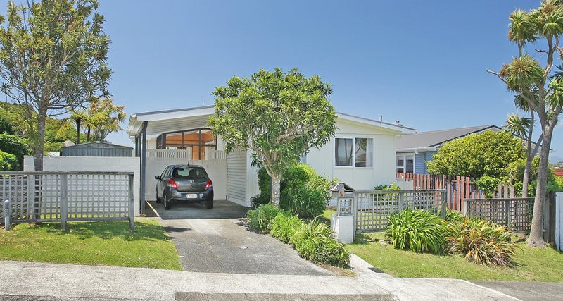 62 Kandy Crescent, Ngaio, Wellington - Carousel 1