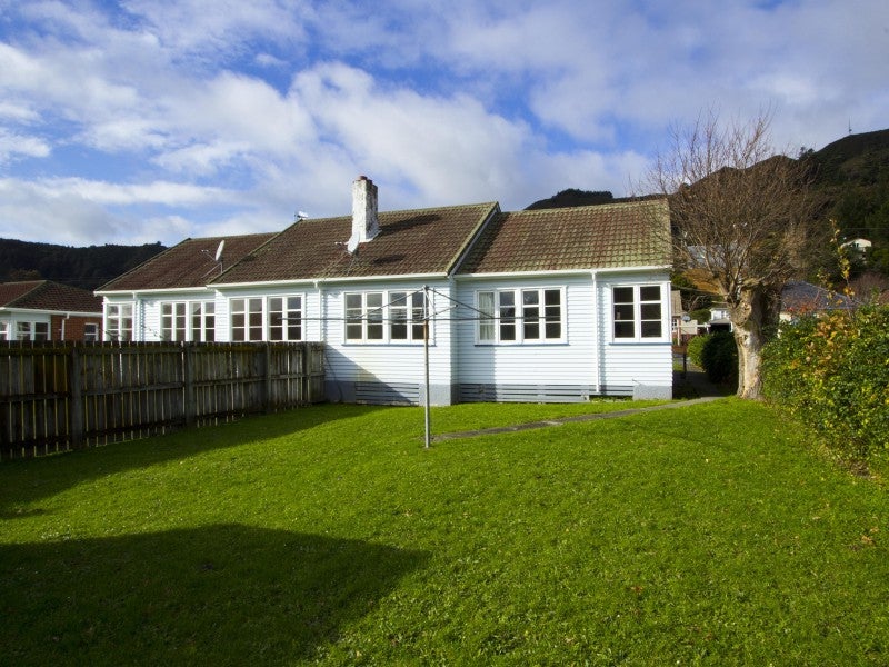 8 Toomath Street, Naenae, Lower Hutt - Carousel 2