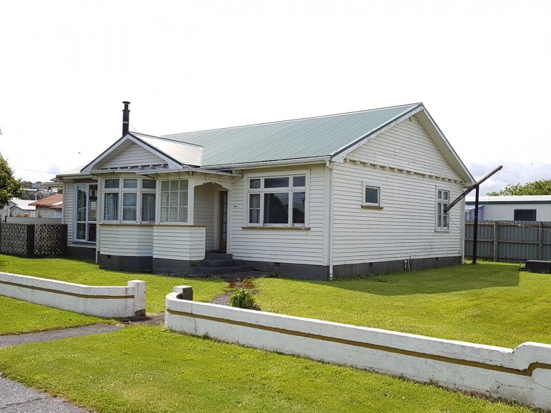 136 Bealey Street, Hokitika - Carousel 1