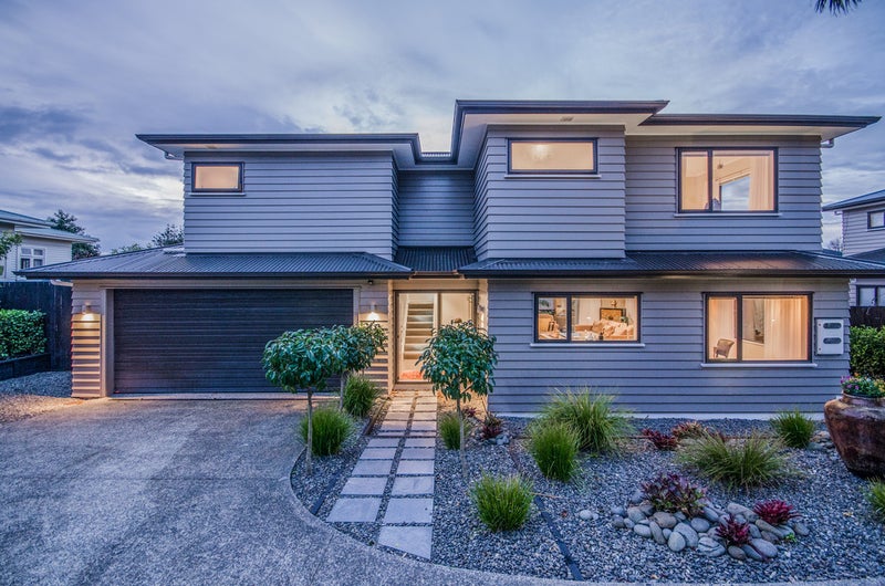 64 Oakley Avenue, Waterview, Auckland - Carousel 1