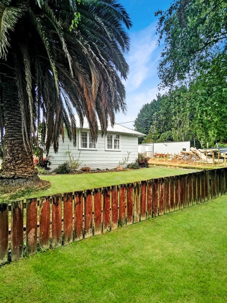 4 Williams Avenue, Ohura - Carousel 1