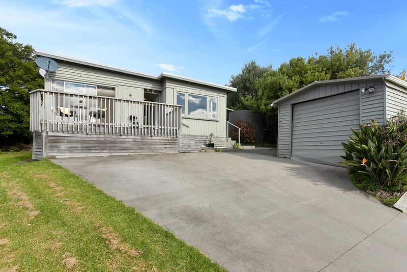 3 Rimu Road, Stanmore Bay, Whangaparaoa - Carousel 1