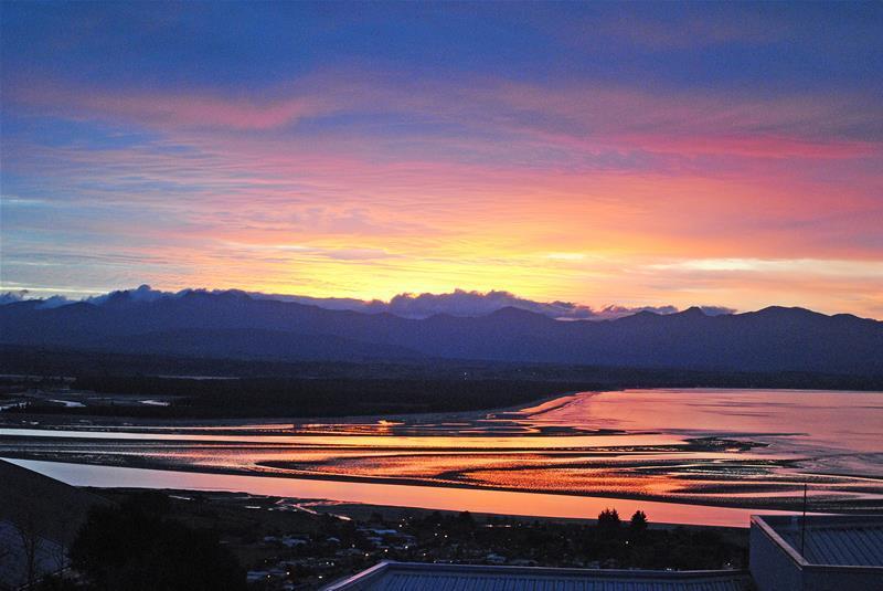 335 Princes Drive, Britannia Heights, Nelson - Carousel 2