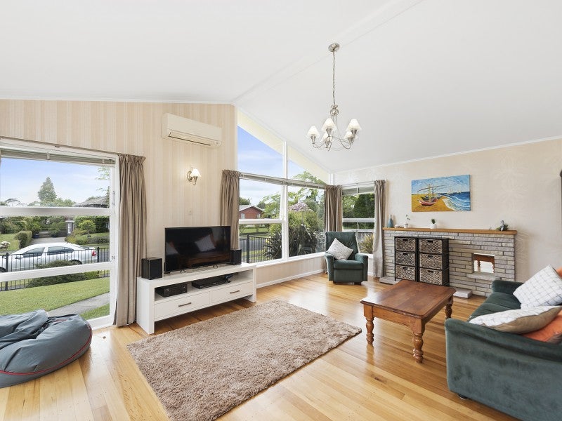 29 Hooker Avenue, Chedworth, Hamilton - Carousel 2