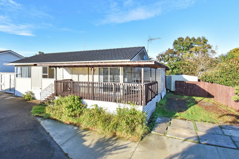1/19 Charntay Avenue, Clover Park, Auckland - Carousel 1