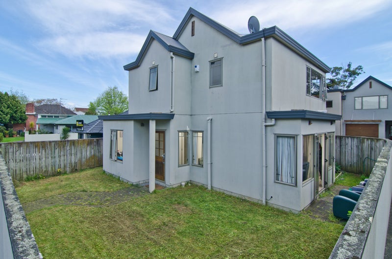 67A Morningside Drive, Mount Albert, Auckland - Carousel 2