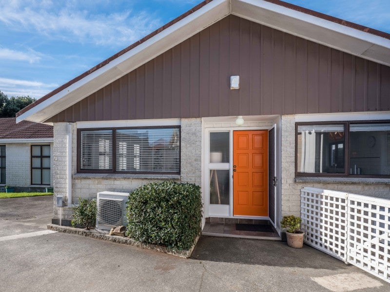 2/50 Devonshire Road, Miramar, Wellington - Carousel 11