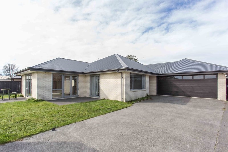 15 Munich Place, Bromley, Christchurch - Carousel 1