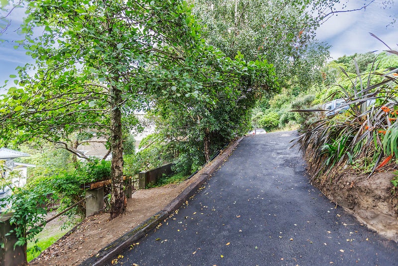 64 Tio Tio Road, Miramar, Wellington - Carousel 15