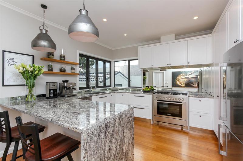 1 Barriball Street, Fitzroy, New Plymouth - Carousel 2