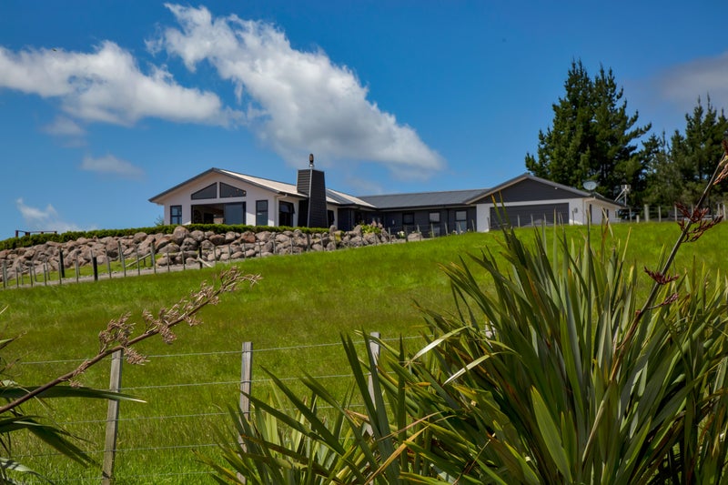 1759 Mangorei Road, Mangorei, New Plymouth - Carousel 1